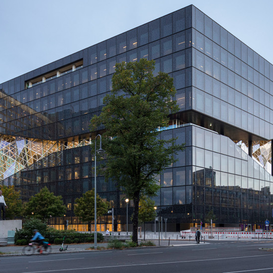 Axel Springer Media Campus в Берлине по проекту OMA