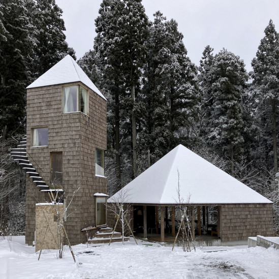 «Двойной дом» в лесу: проект бюро W Architects в Японии