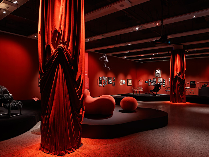 100 лет сюрреализма в лондонском Музее дизайна