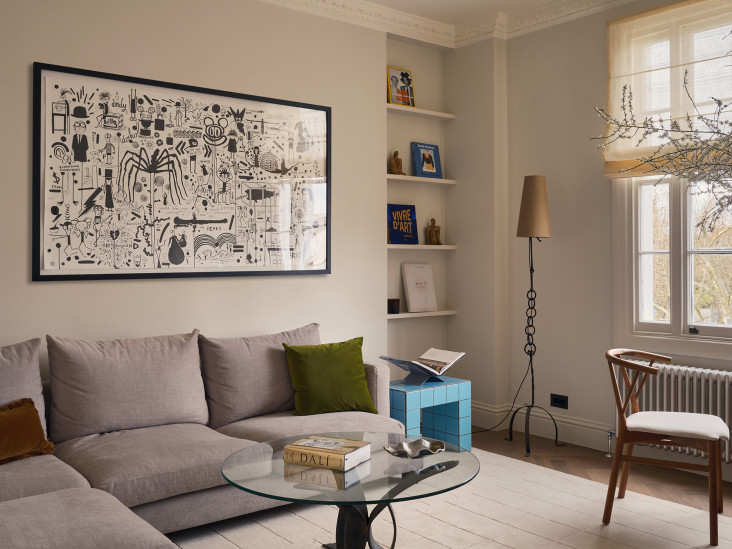 Искусство в интерьере: компактная квартира в Лондоне для арт-консультанта по проекту Ильи Гульянца
