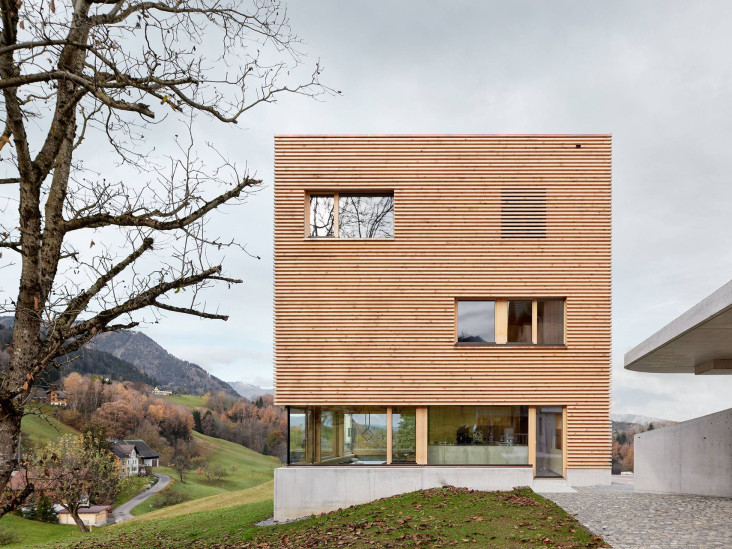 Firm Architekten: деревянный дом в австрийской деревне