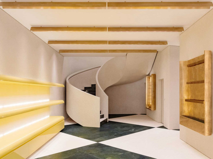 Флагманский бутик Moschino в Милане по проекту Andrea Tognon Architecture