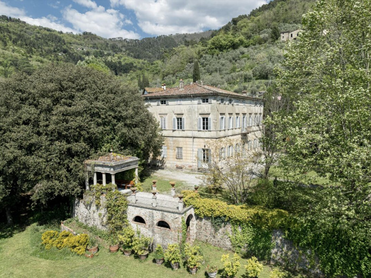 Историческое поместье в Тоскане: недвижимость для романтиков