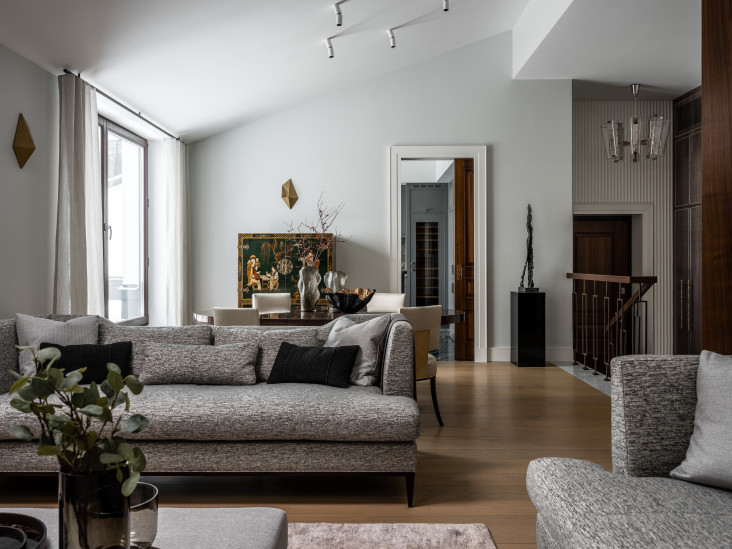 Porte Rouge Interiors: двухуровневая квартира в историческом центре Москвы