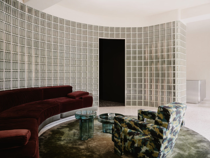 Берлинская квартира с атмосферой ночного клуба: проект Studio Karhard