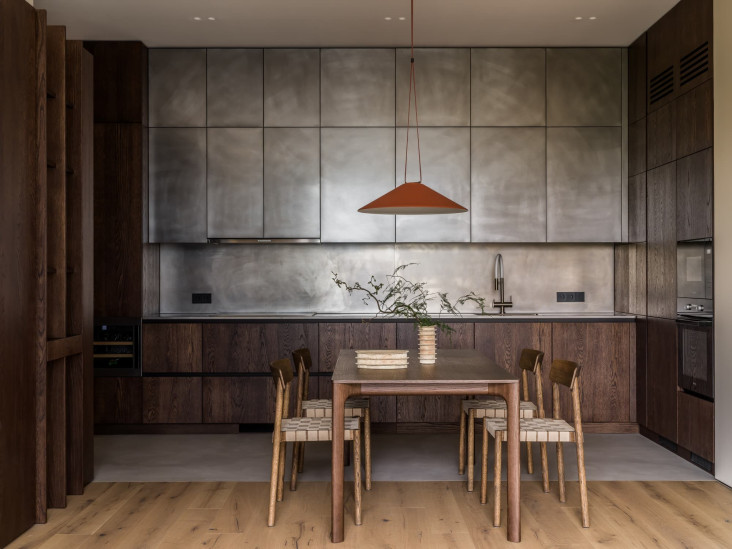 «Взрослый» интерьер для молодой семьи: проект MOVE BUREAU в Хамовниках