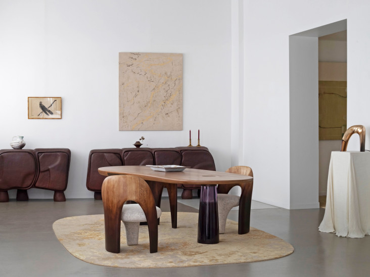 Мебель Жоржа Мохассеба на Paris Design Week: анималистические формы в галерее Gosserez