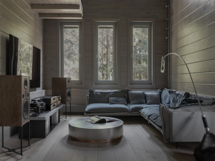 «Туманный» интерьер загородного дома в Беларуси: проект Влада Кудина