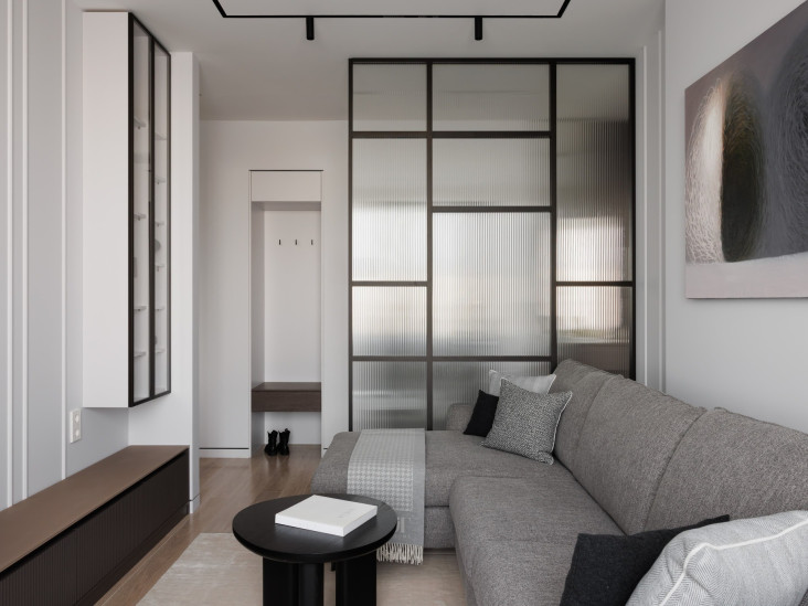 Нейтральная квартира для семейной пары на Васильевском острове: проект Ольги Кулекиной