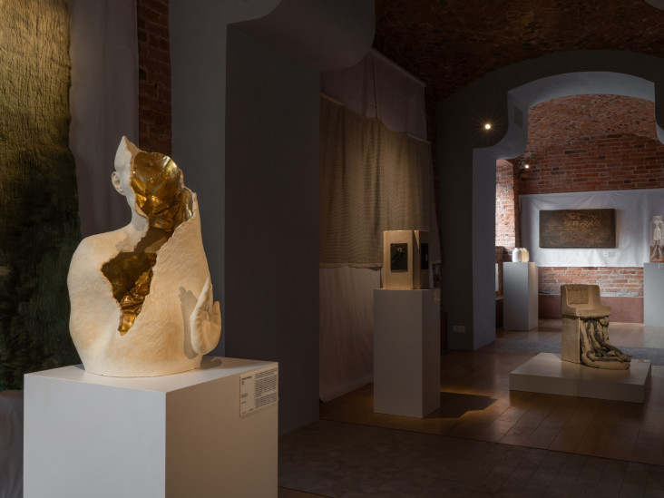 Коллективная выставка «Опора» в галерее дизайна «Палаты»