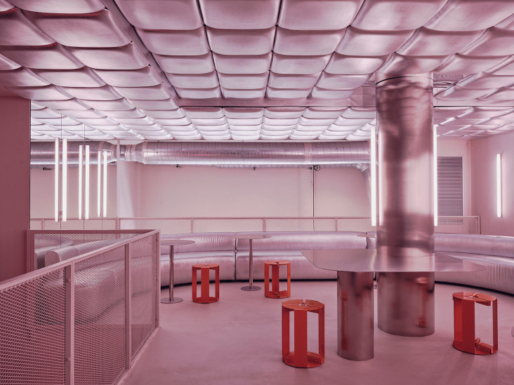 Футуристичный ресторан в Барселоне по проекту Изерна Серра