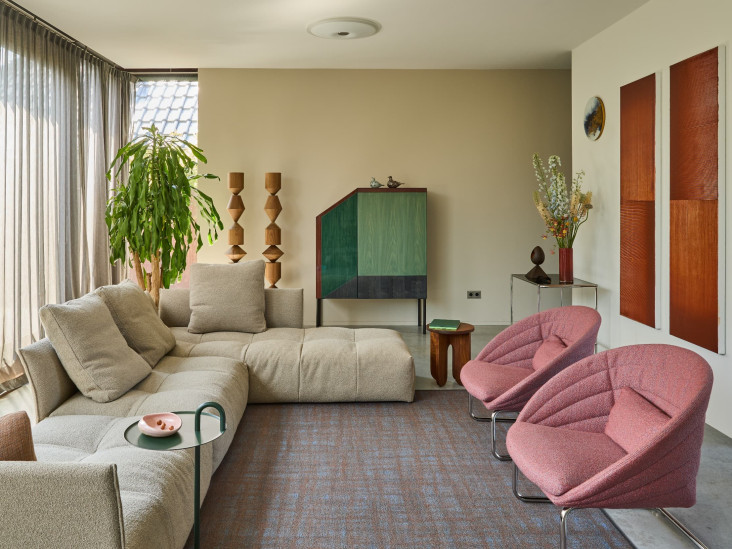 Двухэтажная вилла с искусством и коллекционным дизайном: проект Danya May под Амстердамом