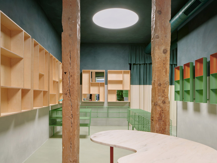 Бутик косметики Laconicum в Мадриде, вдохновленный древнеримскими термами