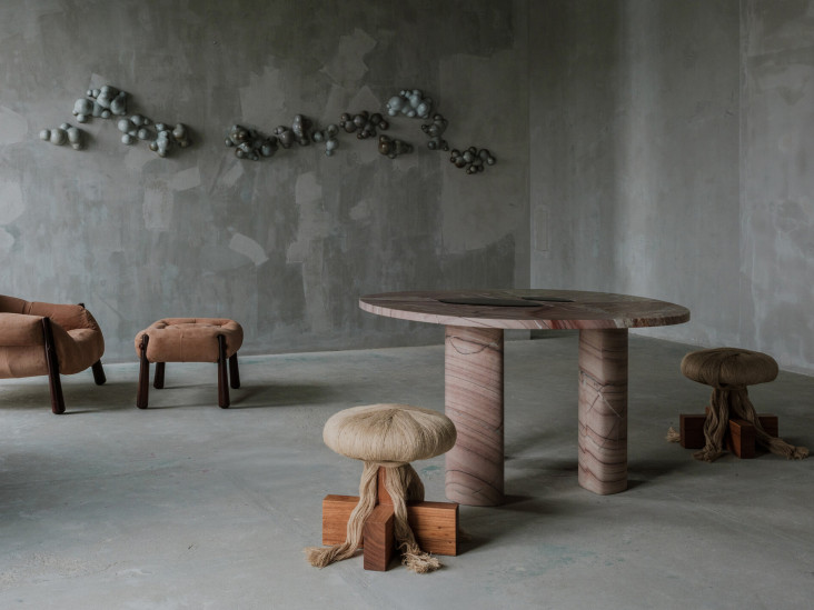 «Обратная сторона Земли. Взгляд на бразильский дизайн»: выставка WE Gallery и Hutton