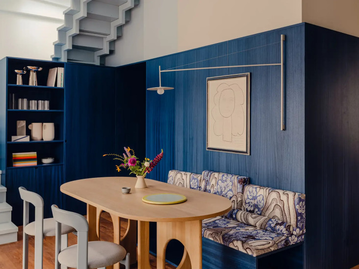 Апартаменты с синим архитектурным ядром: проект Bruzkus Greenberg в Берлине