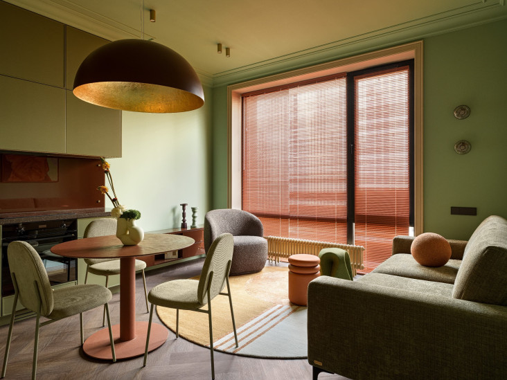 Яркая квартира для сдачи в аренду в Москве: проект студии «Точка дизайна»