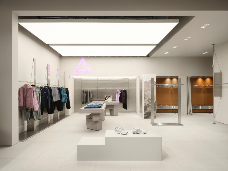 Флагманский магазин спортивного бренда «Траектория»: проект Sinitsa Buro