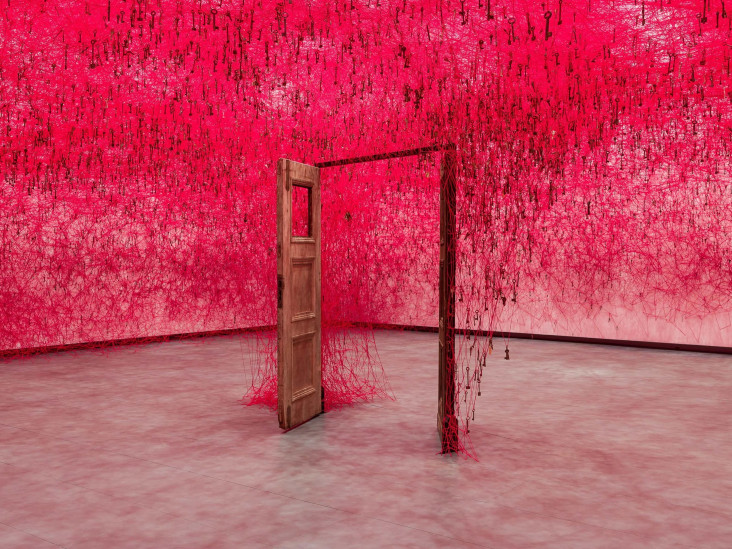 Нити жизни: тотальная инсталляция Чихару Шиоты в Лондоне