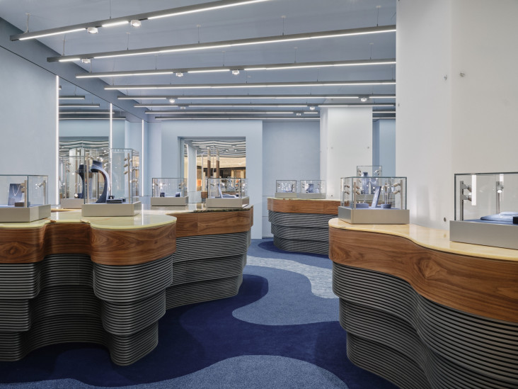 Бутик ALROSA Diamonds, вдохновленный архипелагами Якутии: проект бюро Kozeen+Rueda