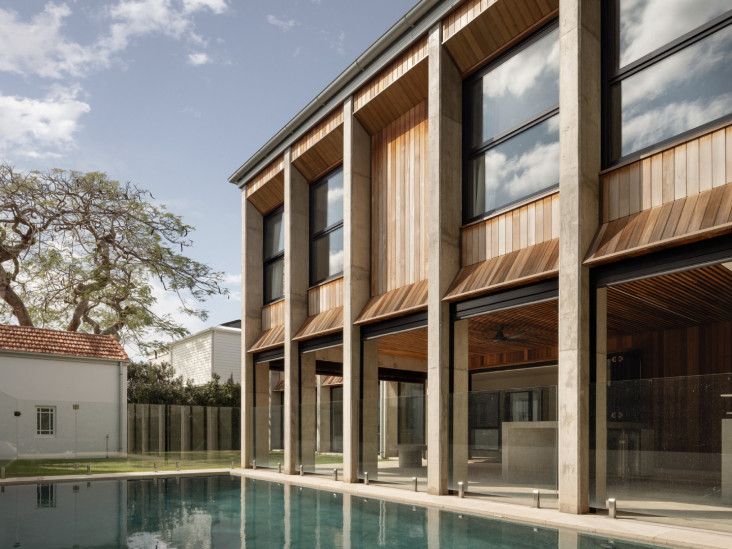 Реконструкция довоенного коттеджа в Австралии: проект George Kouparitsas Architects