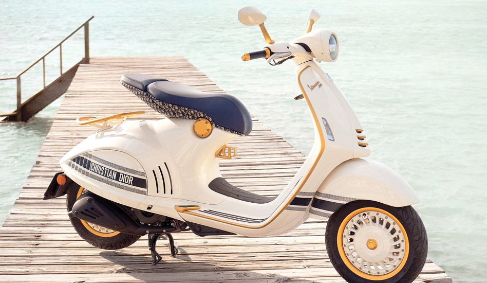 Скутер Cristian Dior и Vespa
