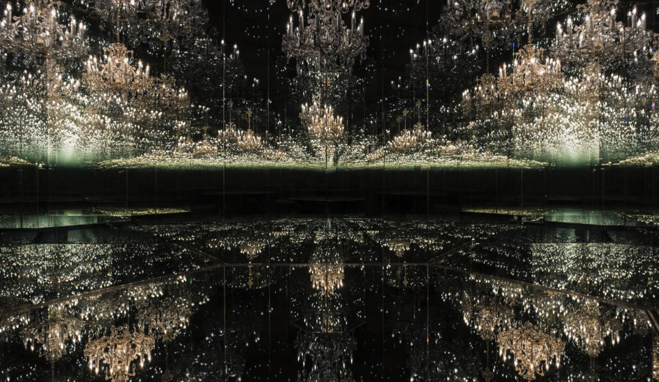 Искусство в 2021: иммерсивные инсталляции Яёи Кусамы