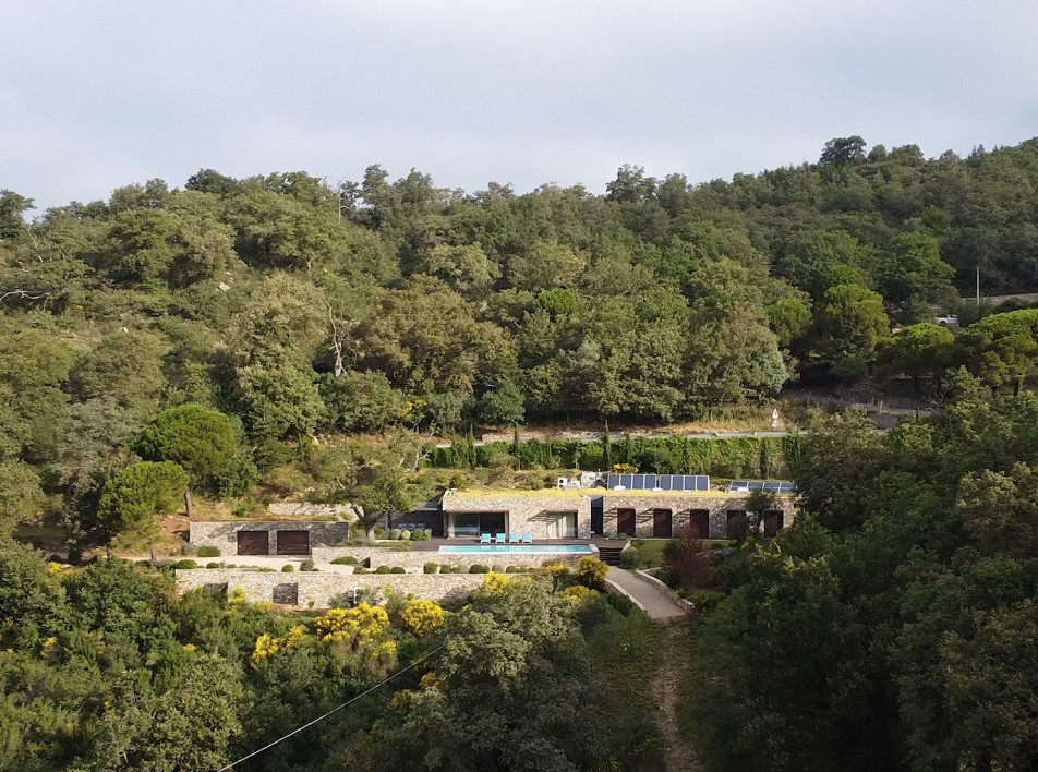 Giordano Hadamik Architects: энергоэффективная вилла в Лигурии
