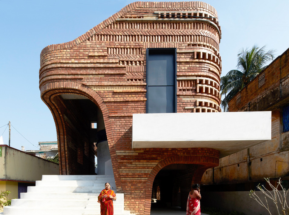 Abin Design Studio: общественный центр в Индии
