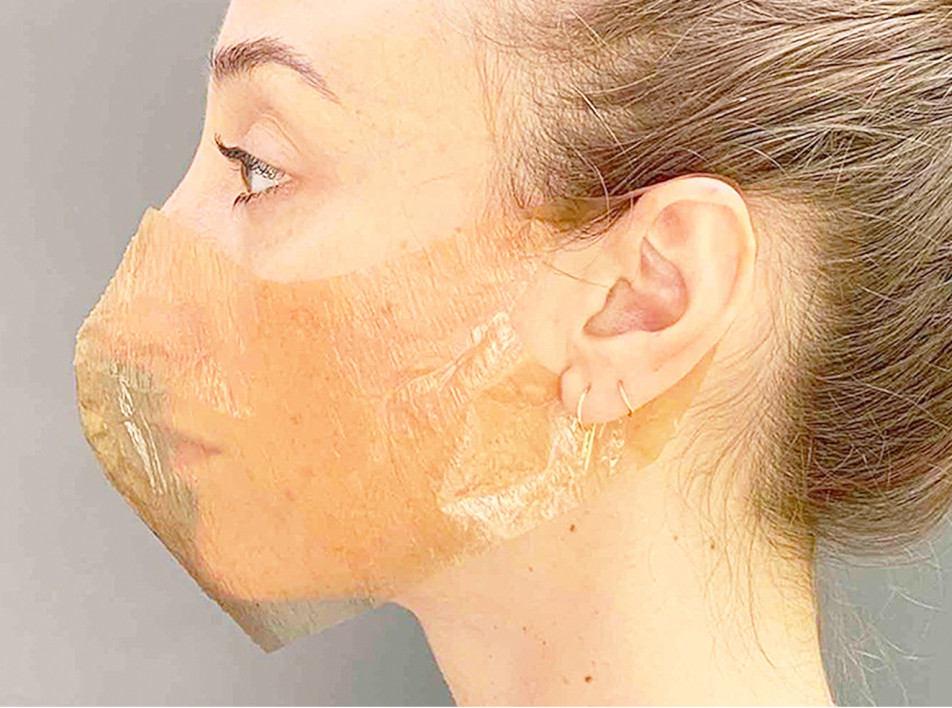 Защитная маска, выращенная бактериями по проекту Sum Studio