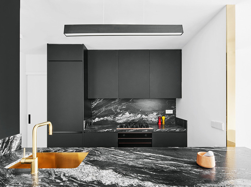 Raul Sanchez Architects: черно-белая квартира в Барселоне