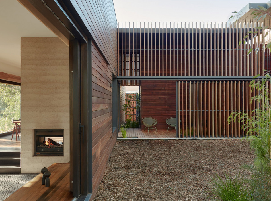 Breathe Architecture: дом на берегу ручья в Виктории
