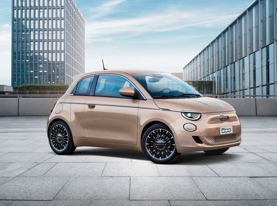 Автомобиль Fiat 500 стал электрокаром