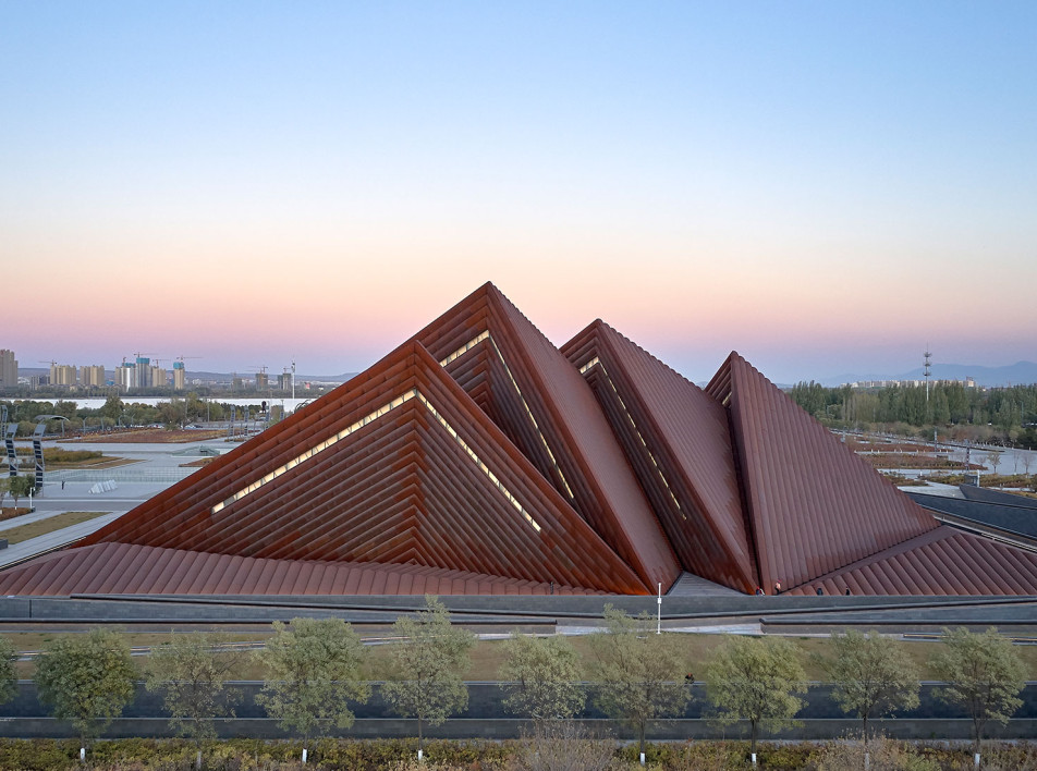 Foster + Partners:  художественный музей в Датуне