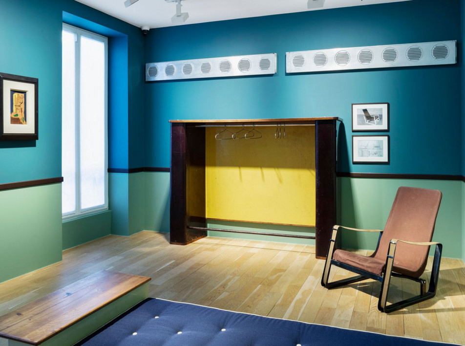 Perrotin: университетская мебель Жана Пруве на выставке в Париже