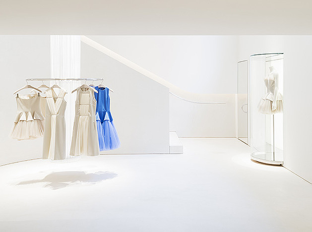 Бутик Christopher Kane в Лондоне — рафинированная архитектура Джона Поусона