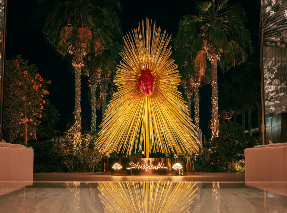 Новый год 2026: 10 дизайнерских елок со всего мира