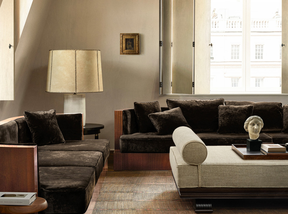 Георгианский стиль и модернизм в таунхаусе про проекту бюро Child Studio