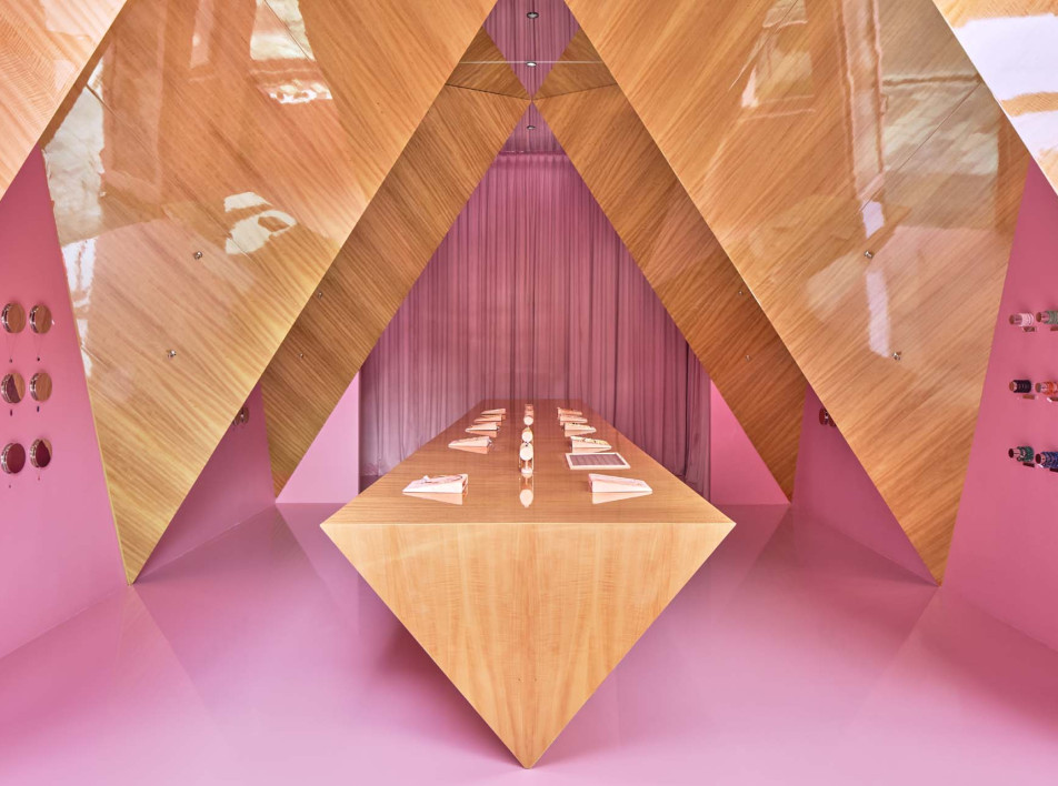 Бутик Lindeza Jewelry по проекту Елены Локастовой: розовый кристалл