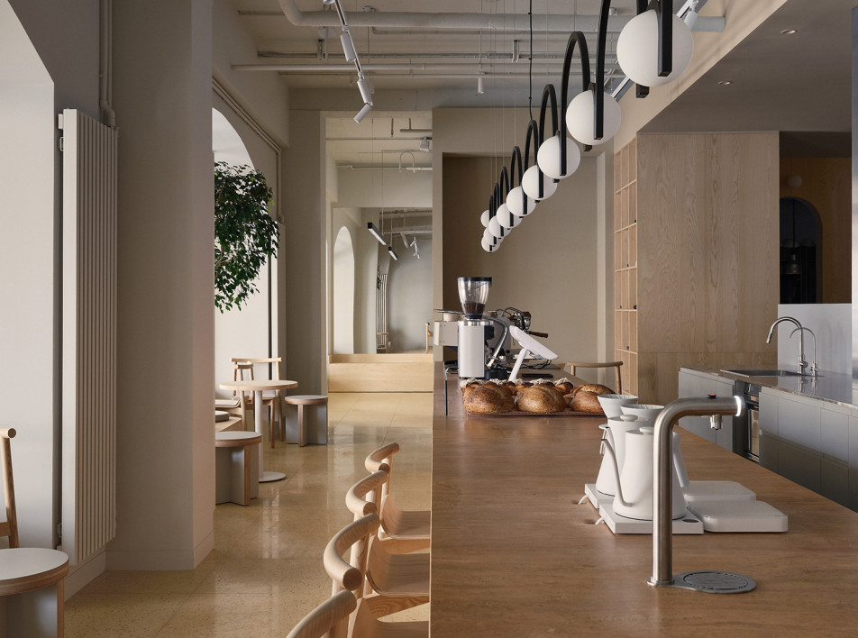 Кофейня ABC Coffee Roasters в медовых оттенках: проект Le Atelier в Петербурге