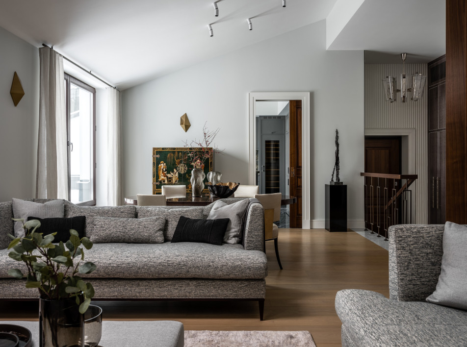 Porte Rouge Interiors: двухуровневая квартира в историческом центре Москвы