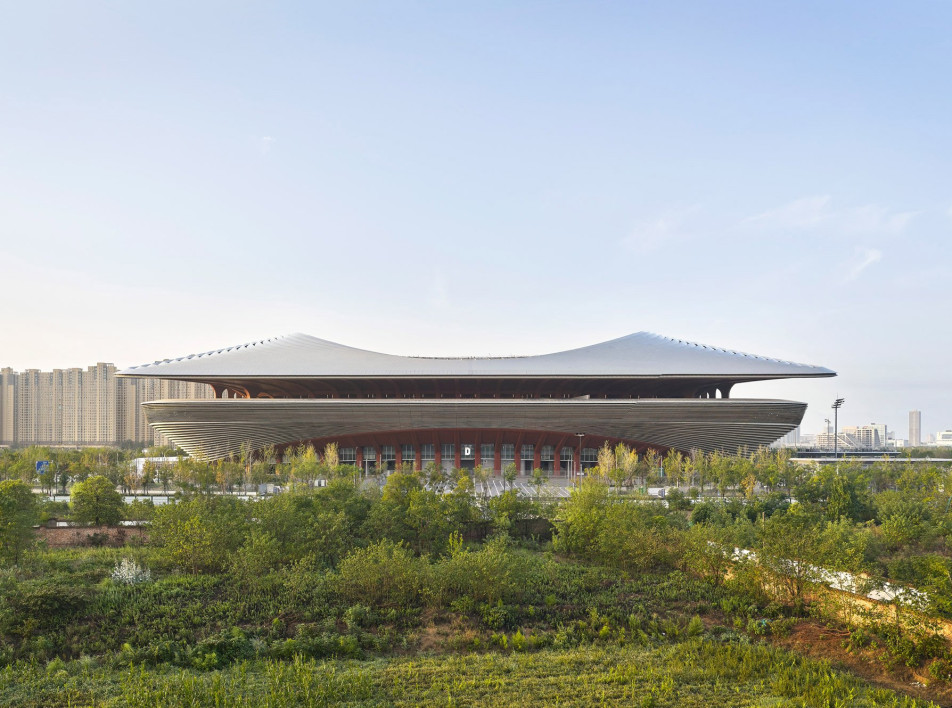 Футбольный стадион в Китае по проекту Zaha Hadid Architects