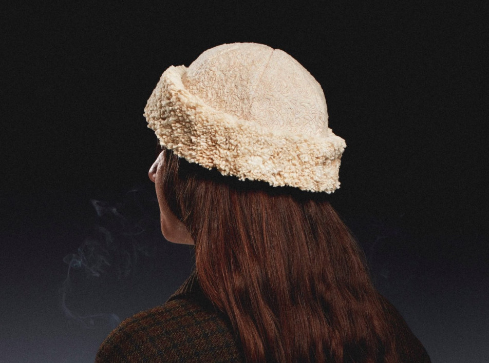 Шапка из переработанных окурков от Оливии Джино