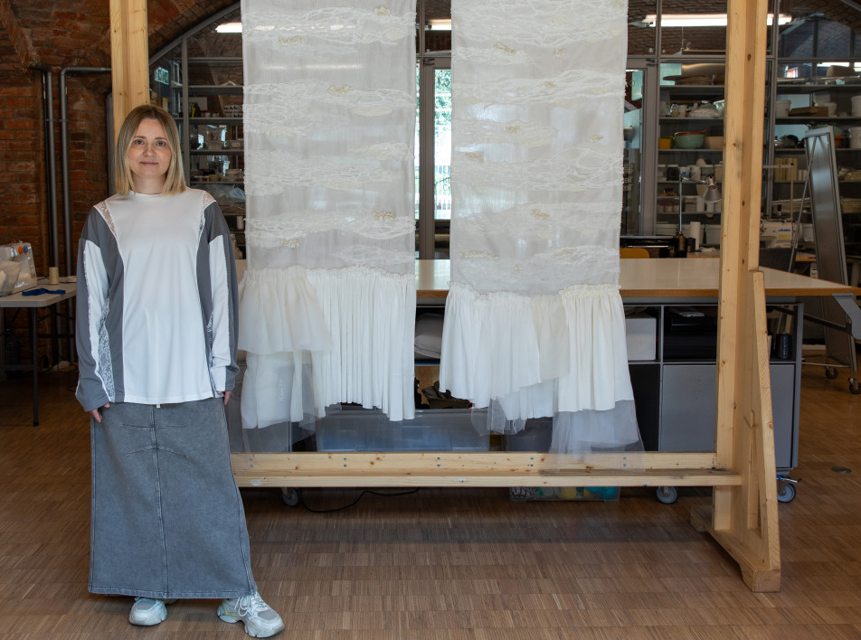 Художник и керамист Виктория Дего — о своем текстильном проекте в «Сводах»