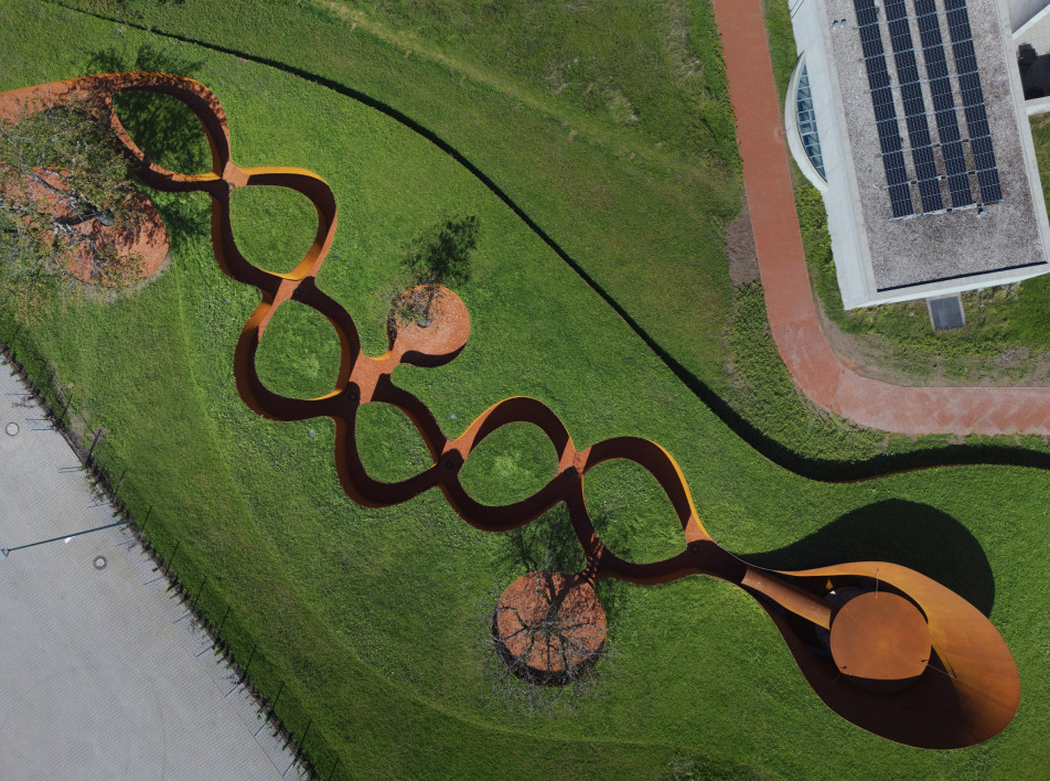 Павильон-лабиринт Балкришны Доши в кампусе Vitra