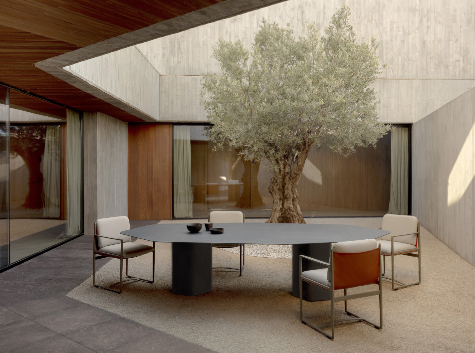 Испанский вайб на смотре Habitat: дизайн мировых звезд для 9 мебельных брендов