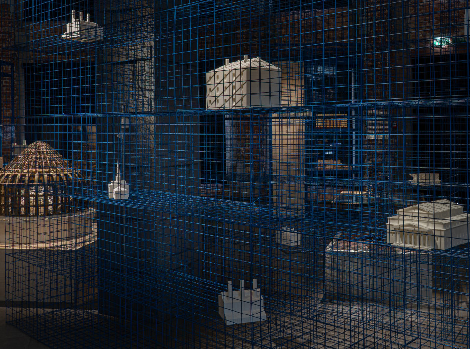 Искусство архитектурного макета: разговор о концепции выставки «Внутри города» в Центре «Зотов»