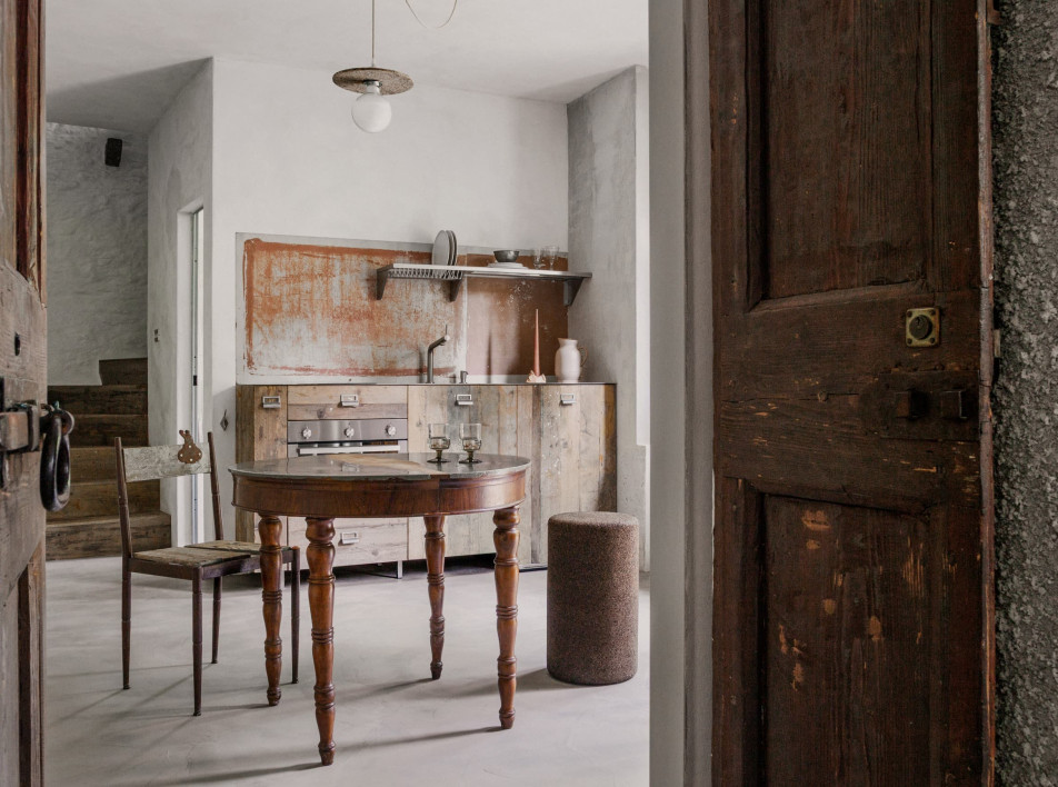 Новая жизнь исторического домика на озере Комо: проект Петра Григораша