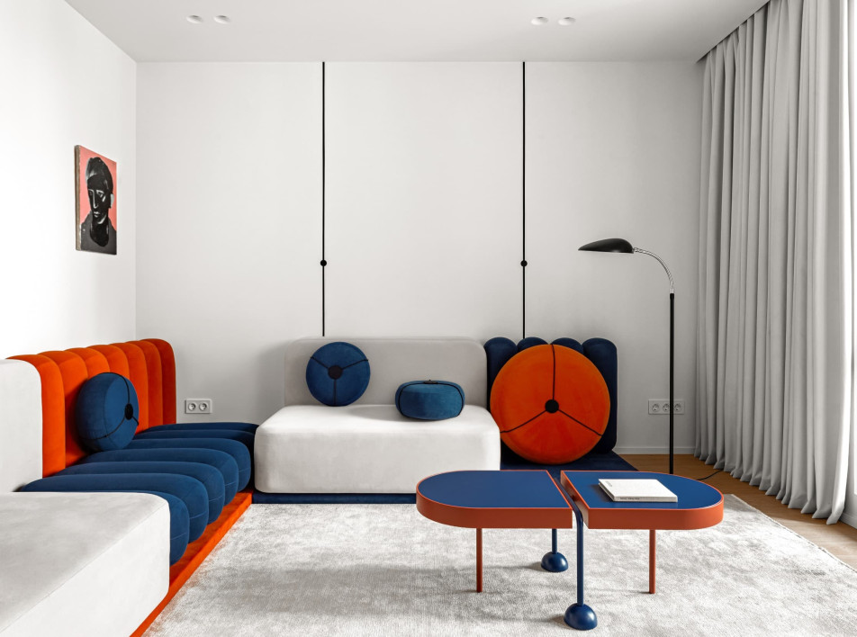 Яркий минимализм для молодой пары: проект Михаила Курносова в Минске