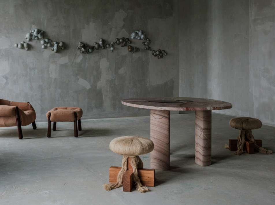 «Обратная сторона Земли. Взгляд на бразильский дизайн»: выставка WE Gallery и Hutton