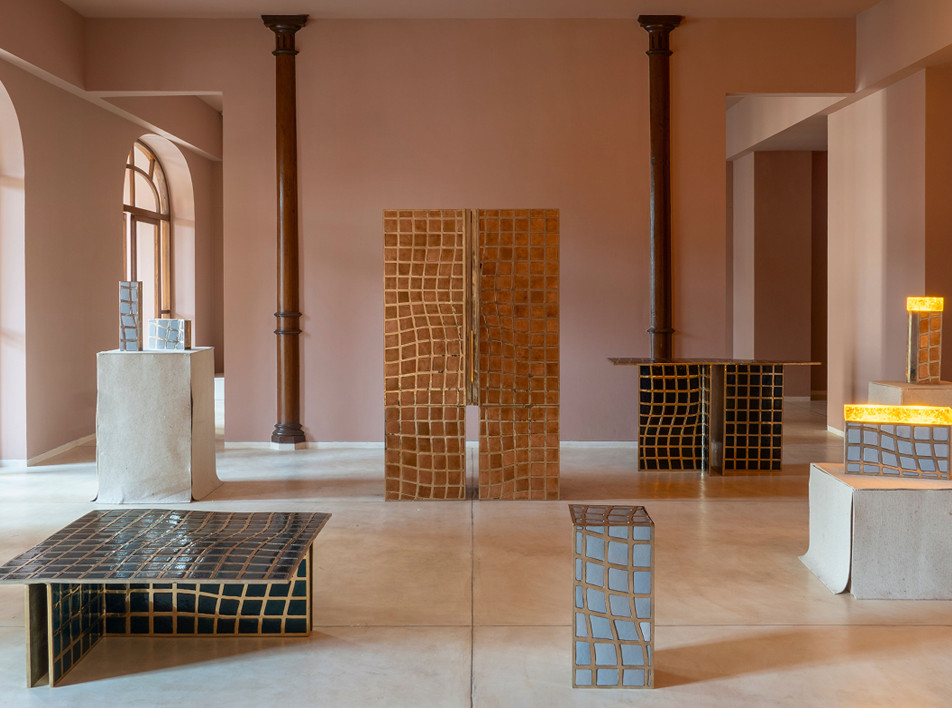 Коллаборация Келли Уэстлер и индийских мастеров æquō